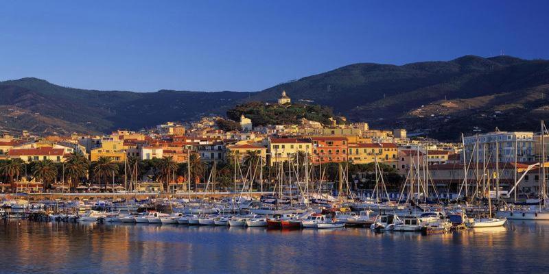 Petit Avec Classe Sanremo Exteriör bild