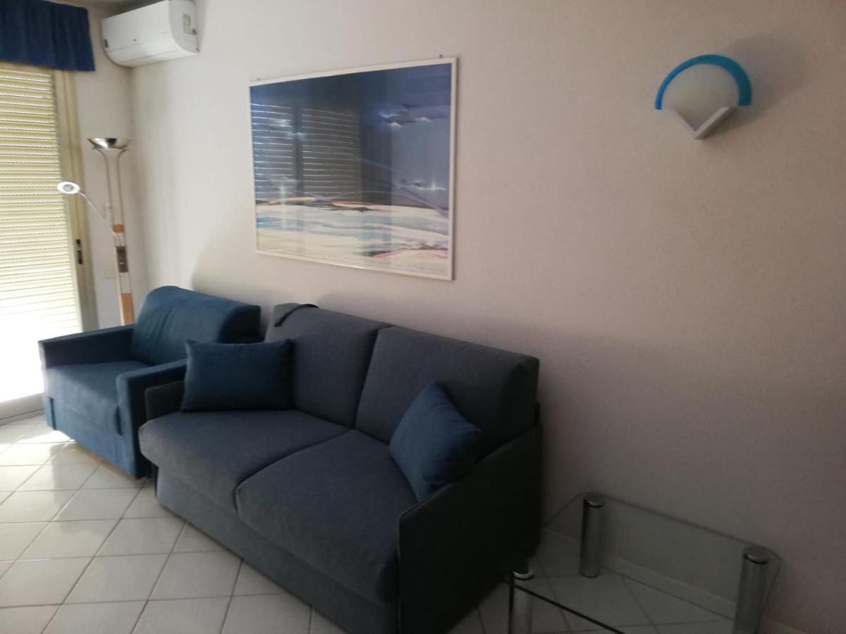 Petit Avec Classe Sanremo Exteriör bild